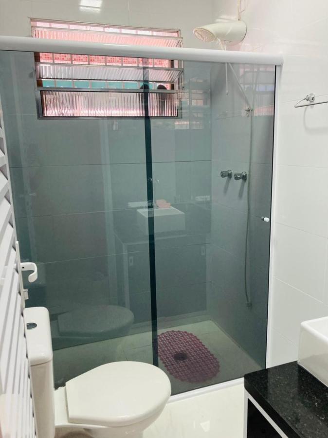 Casa Moderna e Aconchegante com Piscina Aquecida e Lareira a Apenas 50 mts da Praia Praia Grande (Santos) Exterior foto